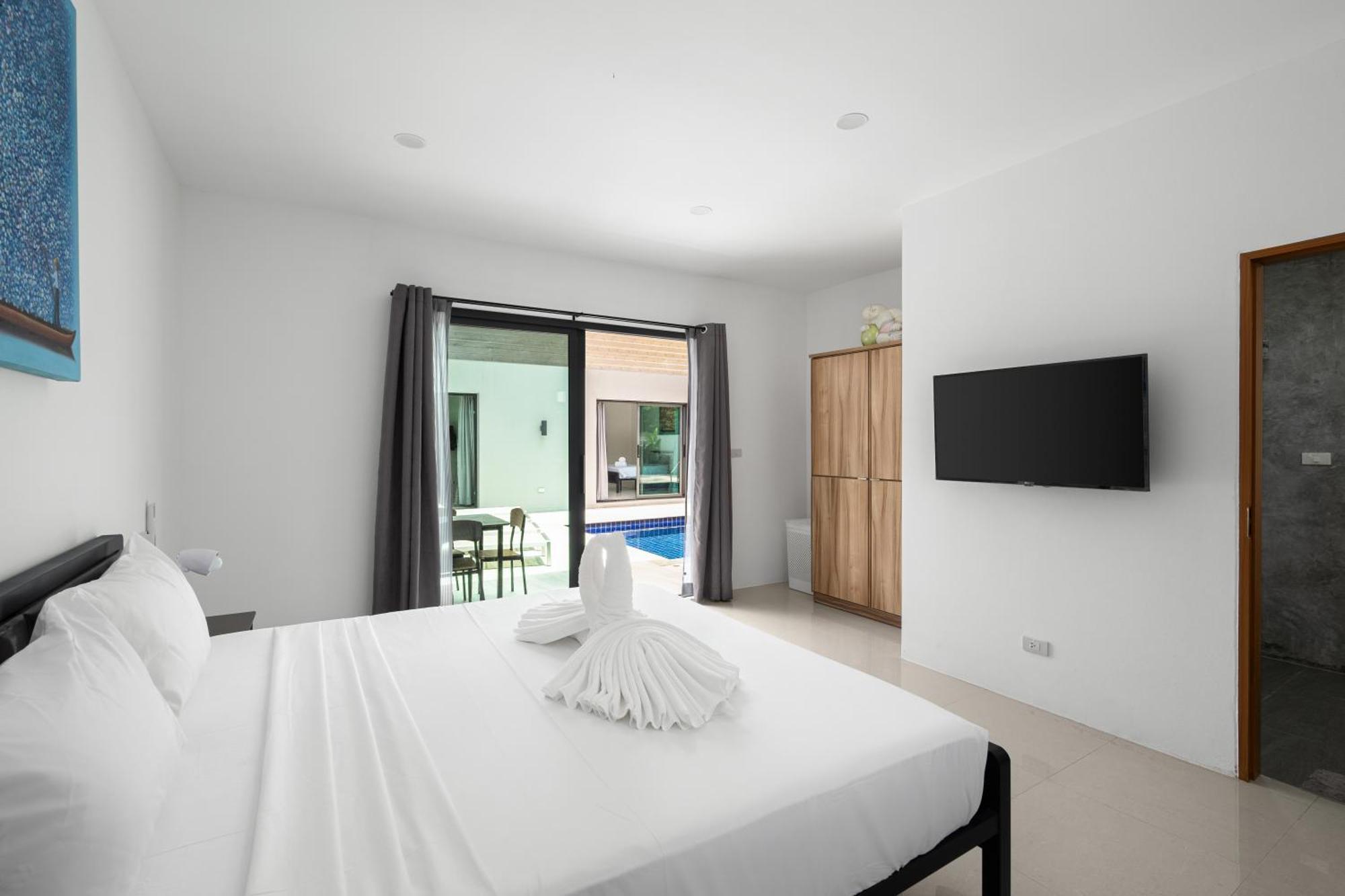 Maenam With Pool 4 Bedrooms 8 Guests Villa